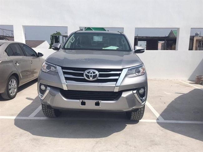 Toyota Fortuner là một trong những nguyên nhân khiến lượng ô tô nhập khẩu từ Indonesia vào Việt Nam tăng mạnh - Ảnh minh họa