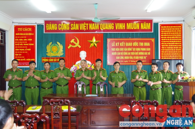 ý kết giao ước thi đua thực hiện Cuộc vận động 