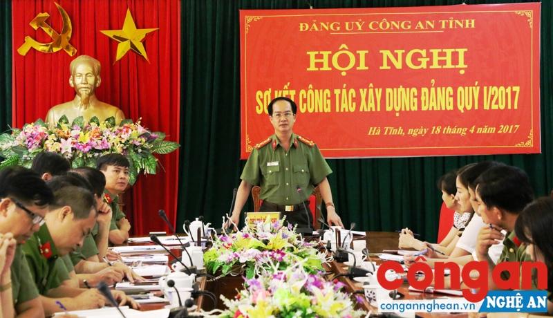 Đồng chí Đại tá Lê Văn Sao, Bí thư Đảng ủy, Giám đốc Công an tỉnh phát biểu chỉ đạo tại Hội nghị sơ kết công tác Đảng quý I/2017