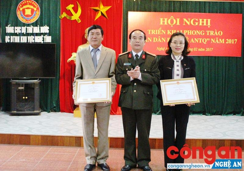 Nhiều tập thể, cá nhân Cục Dự trữ Nhà nước khu vực Nghệ Tĩnh được biểu dương, khen thưởng