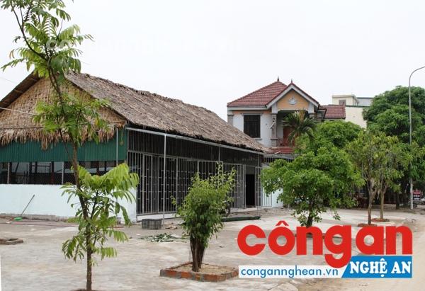 Ngôi nhà không phép xây dựng trên thửa đất đang tranh chấp