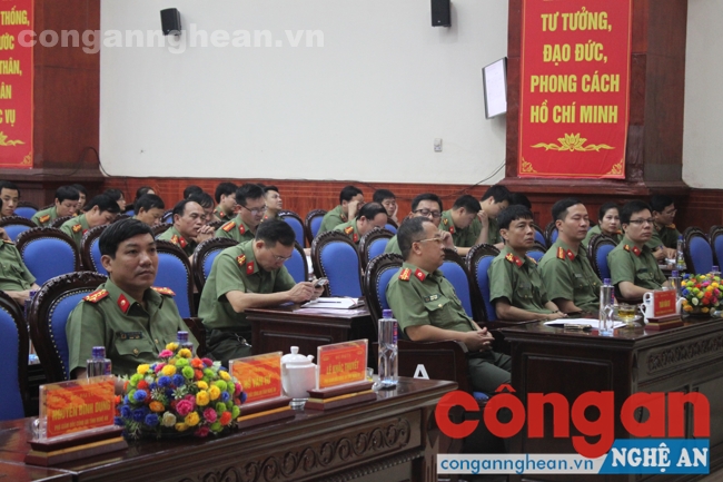 Các đại biểu tham dự Hội nghị