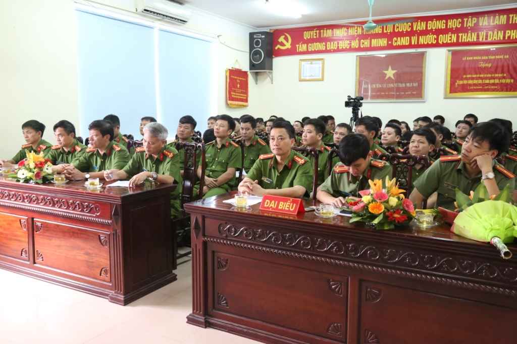 Các đại biểu dự lễ