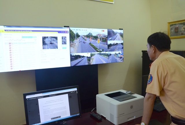 Các hình ảnh, video vi phạm được truyền về Trung tâm xử lý để lực lượng CSGT theo dõi và tiến hành xử phạt.