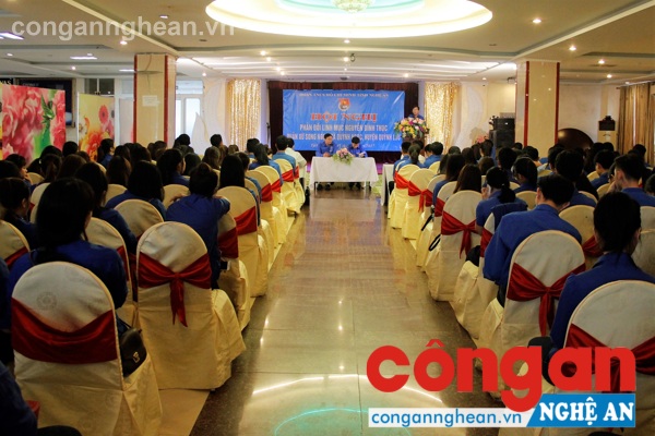 Toàn cảnh hội nghị