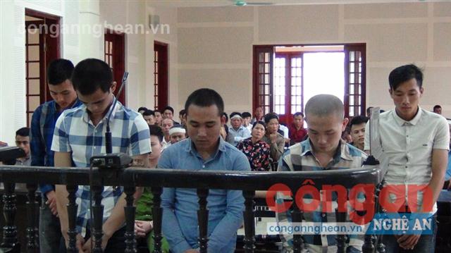 Các bị cáo tại phiên tòa
