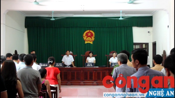 Toàn cảnh buổi phiên tòa 