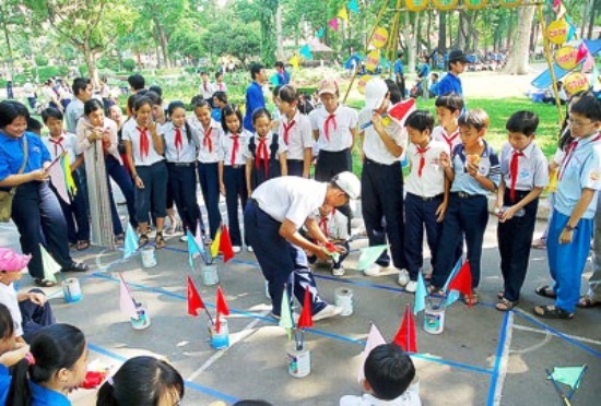 Học sinh tham gia vui chơi tại các trại hè. Ảnh minh họa