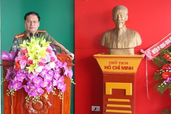 Đồng chí Đại tá Nguyễn Đình Dung, Phó Giám đốc Công an tỉnh phát biểu tại lễ khánh thành.