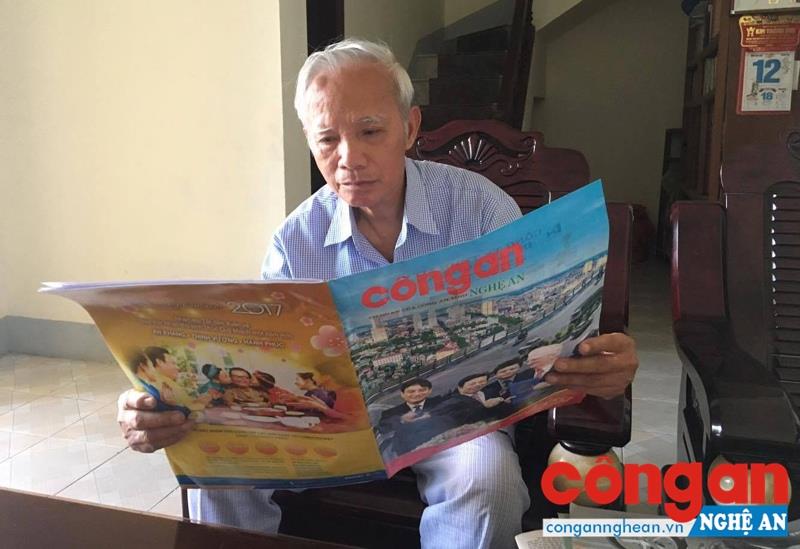 Ông Nguyễn Minh Châu, cộng tác viên thủy chung từ những ngày đầu, luôn dành cho Báo Công an Nghệ An những tình cảm đặc biệt