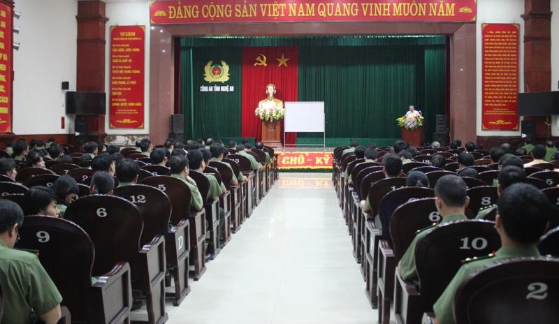 Toàn cảnh hội nghị