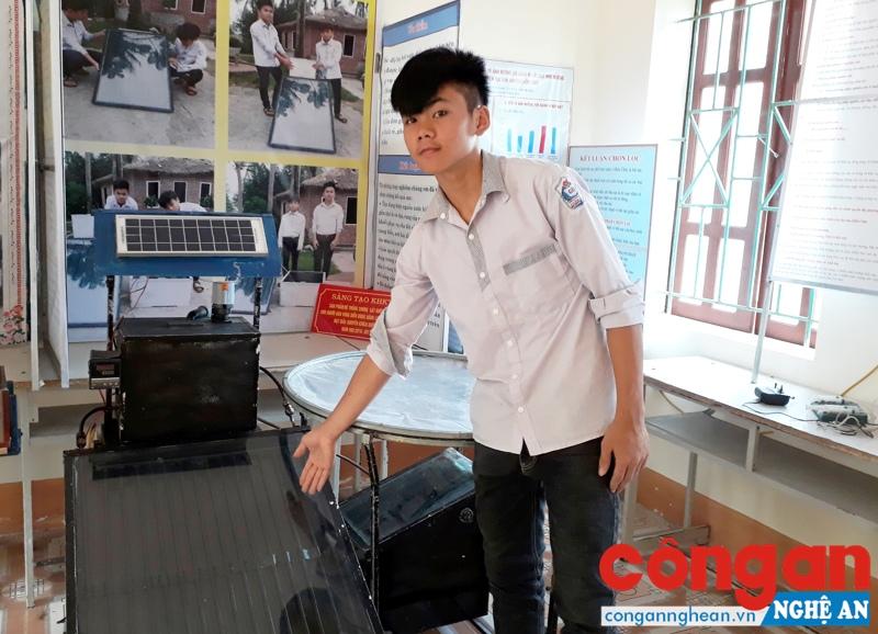 Em Ngô Thành Đạt giới thiệu về mô hình “Máy chưng cất nước biển thành nước ngọt”