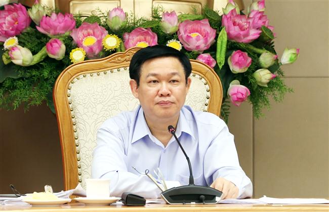 Phó Thủ tướng yêu cầu Bộ Giao thông vận tải báo cáo việc điều chỉnh giá dịch vụ BOT của các trạm thu phí đã quyết toán trong năm 2017 theo hướng giảm giá hơn giảm thời gian thu.