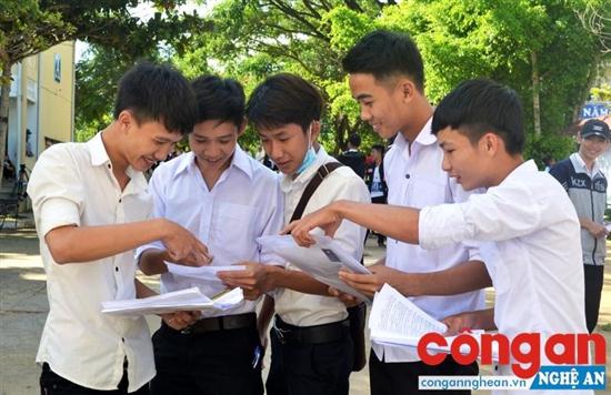 Các thí sinh thi tại cụm thi TP Vinh