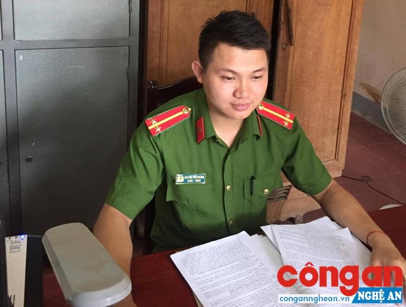 Trung úy Nguyễn Viết Hoàng