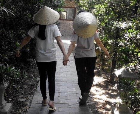 Để tâm tĩnh, lòng thanh thản, chị Lệ thường cùng em gái đi chùa.