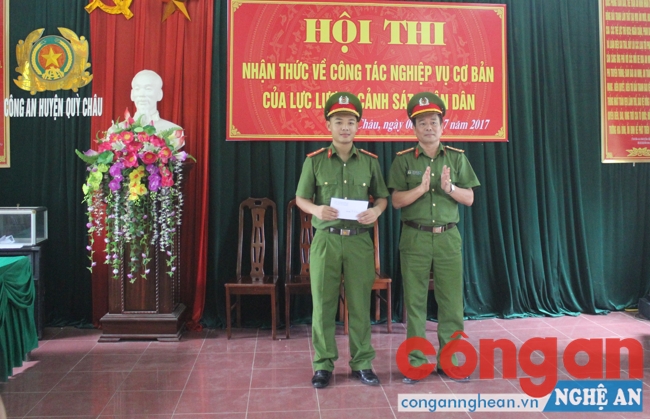 BGK trao giải nhất cho Đội liên quân Cảnh sát hình sự - Điều tra tổng hợp