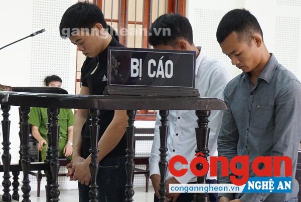 Các bị cáo tại phiên tòa