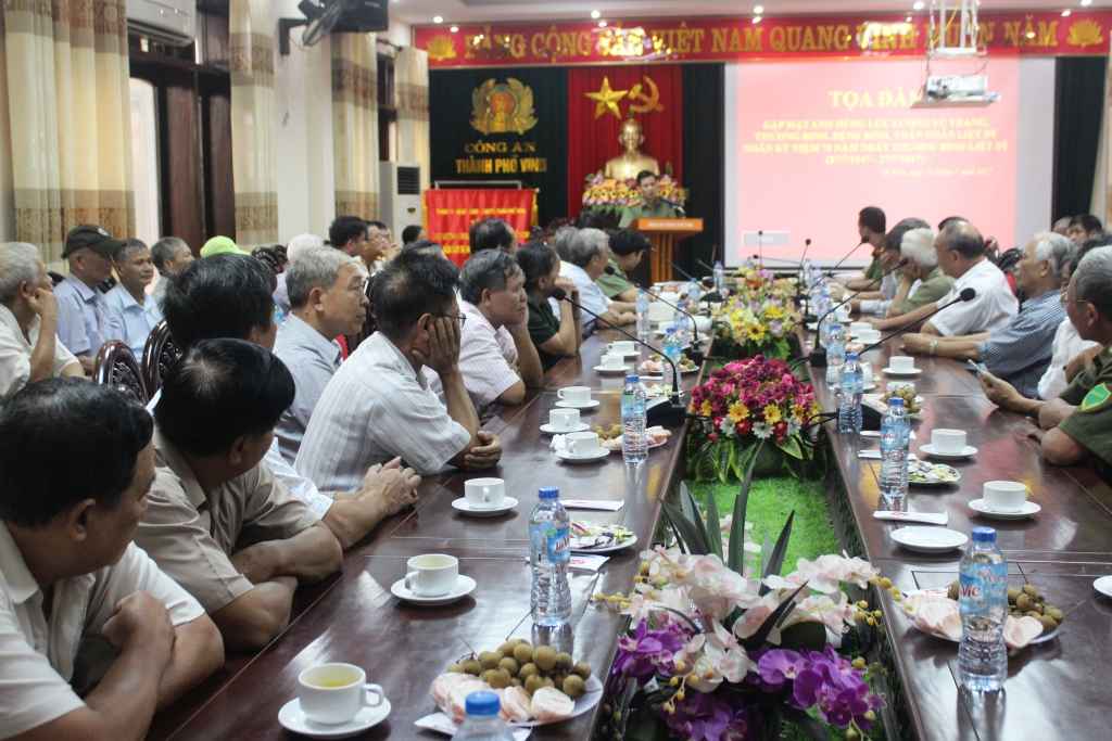 Buổi gặp mặt ấm áp tình đồng đội
