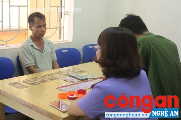  Cơ quan chức năng tiến hành lấy lời khai đối tượng Nguyễn Văn Mười