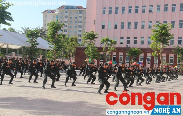  Công an Nghệ An tổ chức Hội thi điều lệnh võ thuật CAND năm 2016