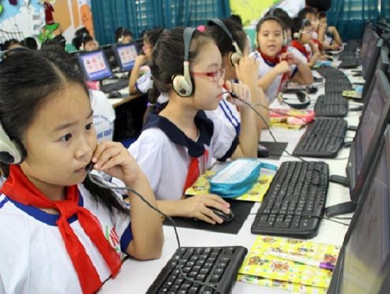 Đẩy mạnh ứng dụng công nghệ thông tin trong dạy, học và quản lý giáo dục.