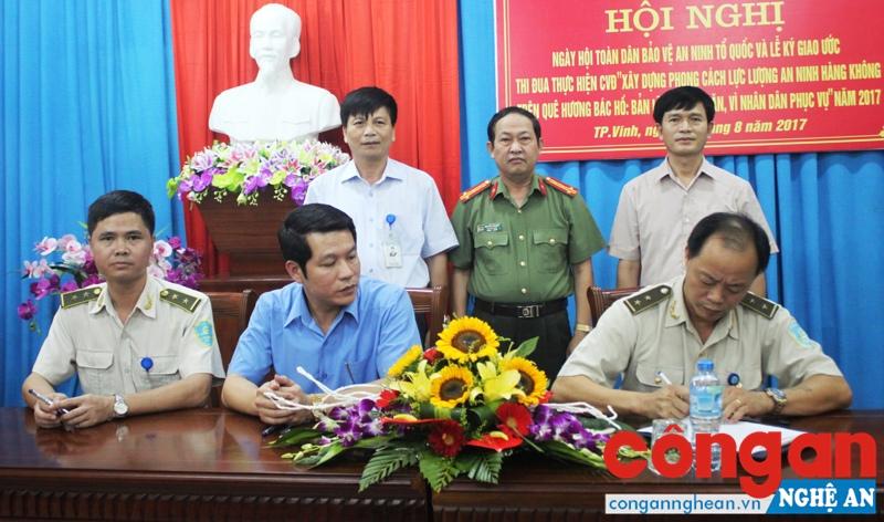 Lễ kí giao ước thi đua thực hiện cuộc vận động “Xây dựng phong cách lực lượng An ninh Hàng không”