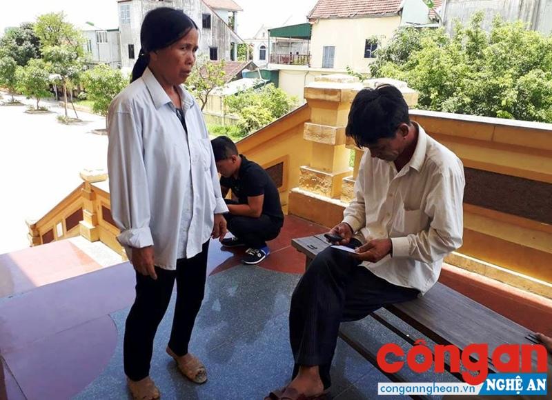Vợ chồng ông Ảnh sau phiên tòa xét xử phúc thẩm
