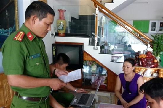 Lực lượng chức năng lập biên bản sự việc