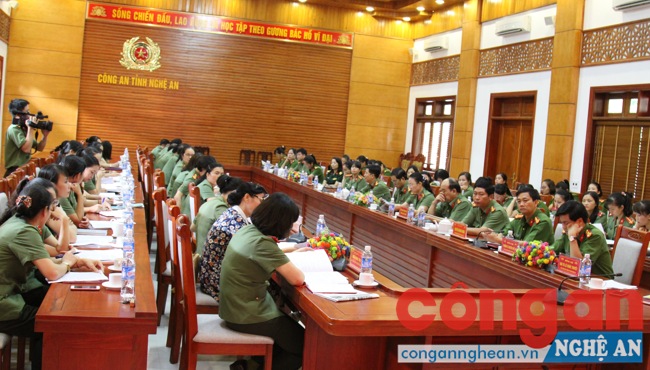 Toàn cảnh lễ ký kết