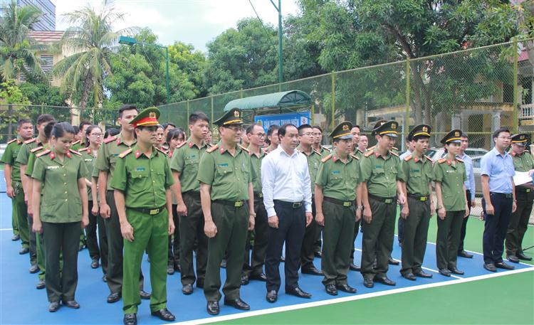 Tại lễ hoàn thành