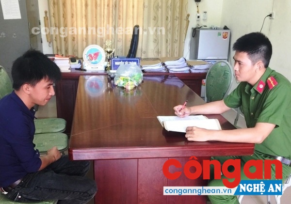 Ngày 2/9, Trường đến đầu thú tại Công an huyện Anh Sơn
