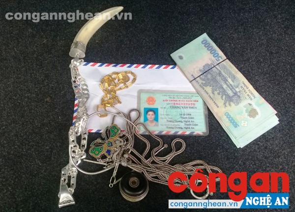 Tang vật vụ án