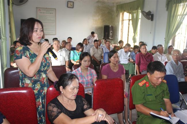 Hiệu trưởng Trường THCS Cửa Nam phát biểu