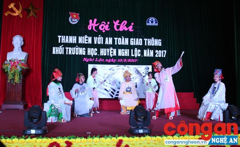 Tiểu phẩm “Nỗi lo của Diêm Vương” của đội tuyển Trường THPT Nghi Lộc 4