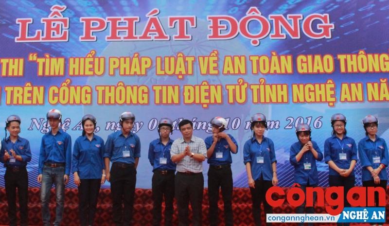Cuộc thi tìm hiểu pháp luật về ATGT trực tuyến năm 2016 thu hút đông đảo đoàn viên, thanh niên tham gia, tạo chuyển biến về nhận thức, ý thức khi tham gia giao thông