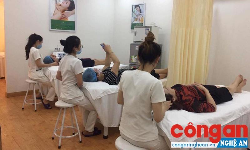 Bên trong một cơ sở thẩm mỹ viện