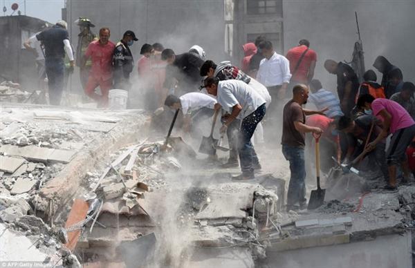 Uỷ ban cứu trợ khẩn cấp quốc gia sẽ họp khi Tổng thống có mặt để đánh giá tình hình và phối hợp các nỗ lực cứu hộ. Ảnh: AFP.