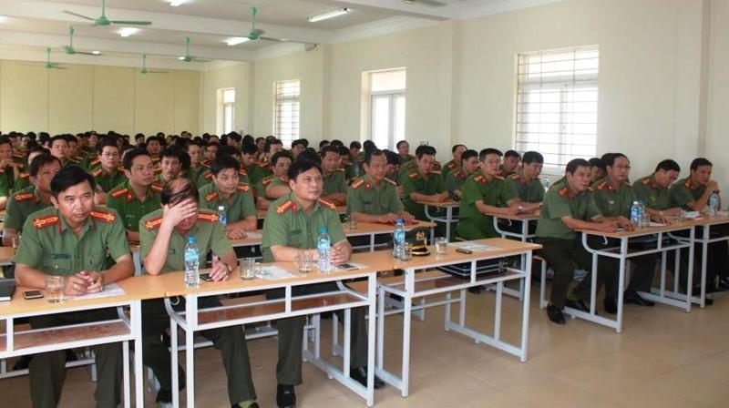 Các đại biểu tham dự buổi lễ