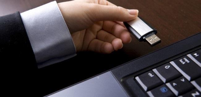 50% lây nhiễm virus là qua USB