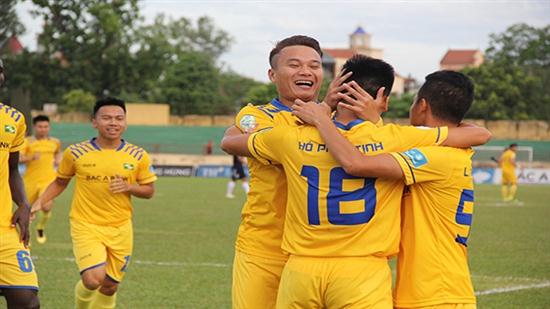 SLNA trở về sân nhà sau chiến thắng trên sân khách HAGL