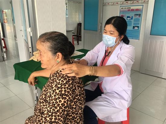 Giảm lương hưu sẽ khiến phụ nữ không yên tâm làm việc