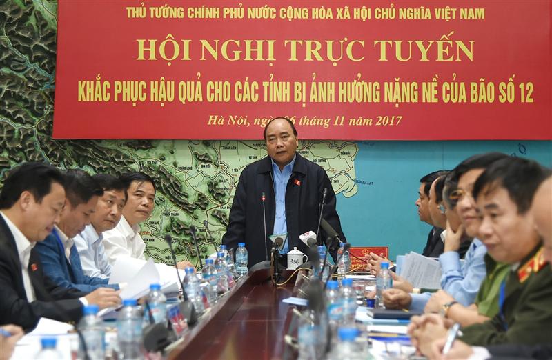 Thủ tướng Nguyễn Xuân Phúc phát biểu kết luận Hội nghị. Ảnh: VGP/Quang Hiếu