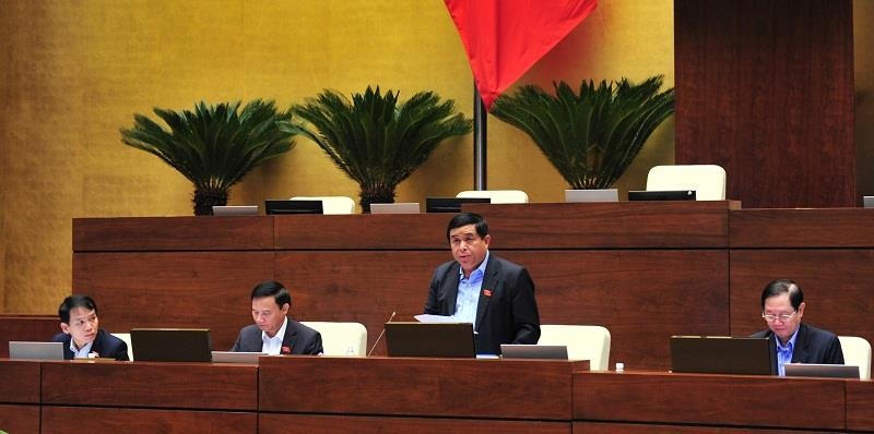 Bộ trưởng Bộ Kế hoạch và Đầu tư Nguyễn Chí Dũng phát biểu tại Tọa đàm