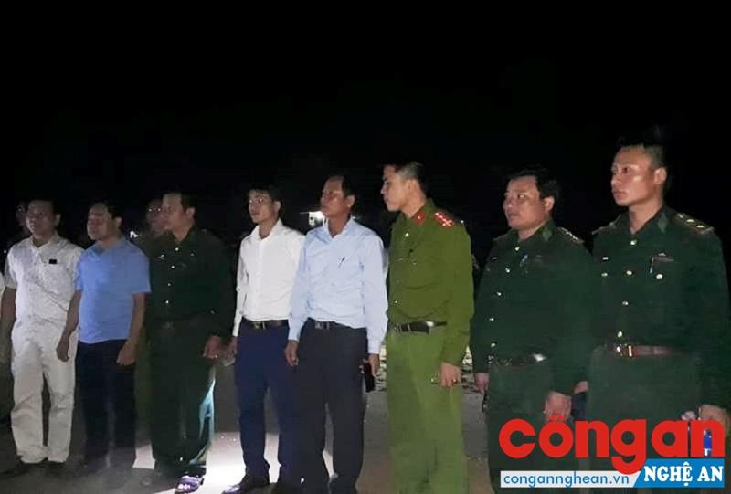 Lực lượng Công an, Biên phòng và chính quyền tham gia tìm kiếm