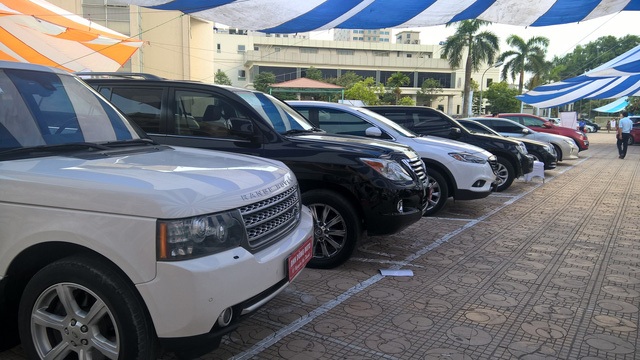 Ô tô đã qua sử dụng sẽ bị áp mức thuế mới từ đầu năm 2018 khi nhập khẩu vào Việt Nam - Ảnh minh họa