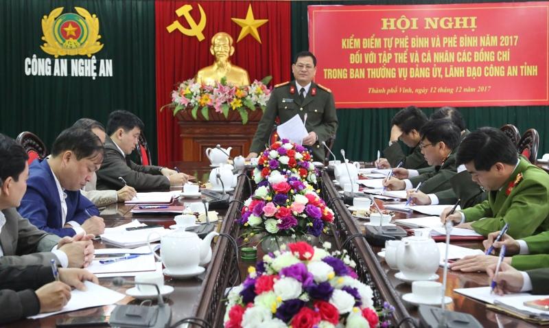 Đồng chí Đại tá Nguyễn Hữu Cầu, Ủy viên BTV Tỉnh ủy, Bí thư Đảng ủy, Giám đốc Công an tỉnh chủ trì Hội nghị.