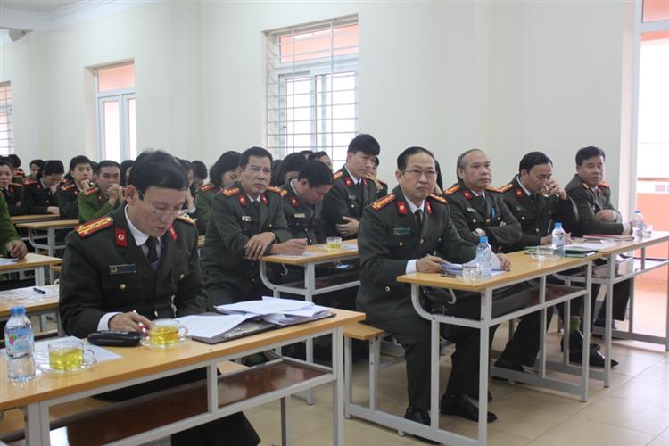 Các đại biểu và học viên tại buổi lễ