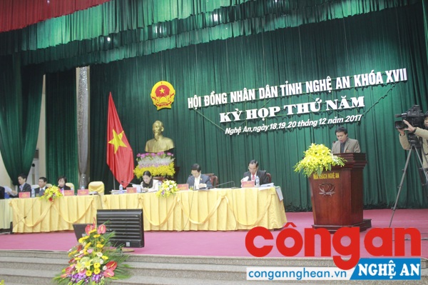 Chủ tọa kỳ họp phiên họp ngày 20/12