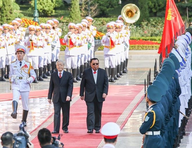 Tổng Bí thư Nguyễn Phú Trọng và Tổng Bí thư, Chủ tịch nước Cộng hòa Dân chủ Nhân dân Lào Bounnhang Vorachith. 